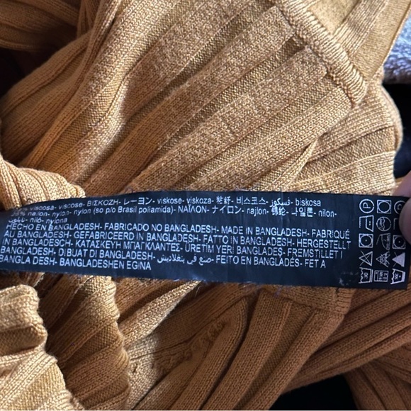 Zara Mustard Yellow‎ Cropped Ribbed Knit Turtleneck Sweater 3471/104/306 Small - Picture 11 of 12